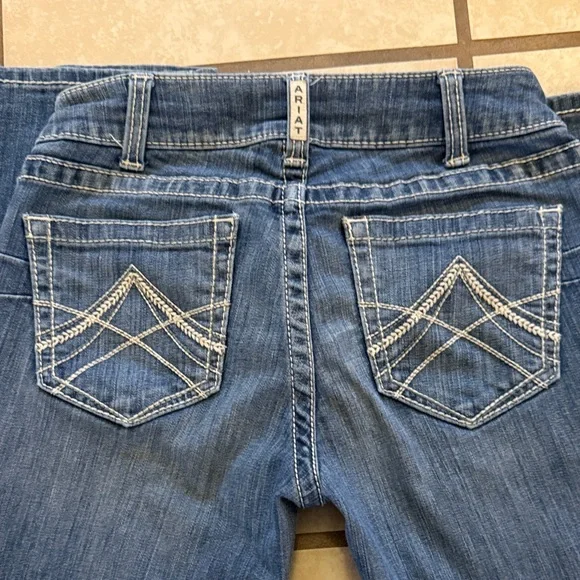 Ariat REAL denim straight leg jeans - Picture 2 of 4